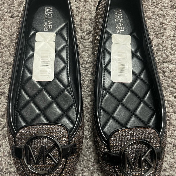 MICHAEL KORS GLITTERS- FLAT 6.5 - Picture 2 of 8